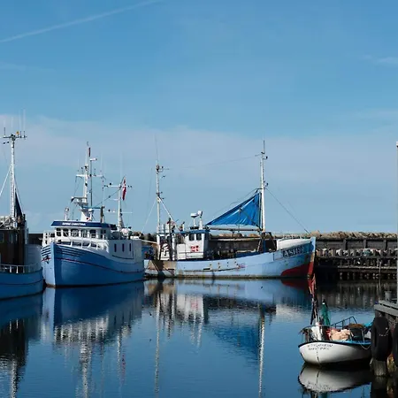 6 Person In Glesborg