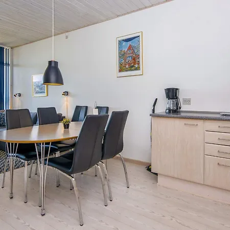 6 Person In Apartment Glesborg